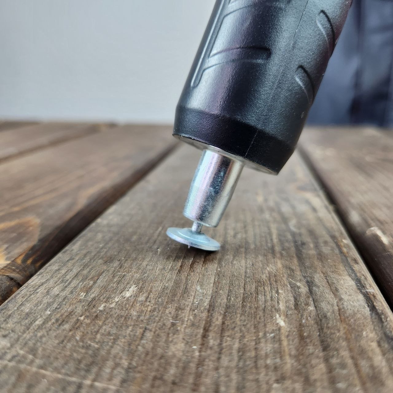 دستگاه میخ کوب دستی مدل (دارای باکس) NG